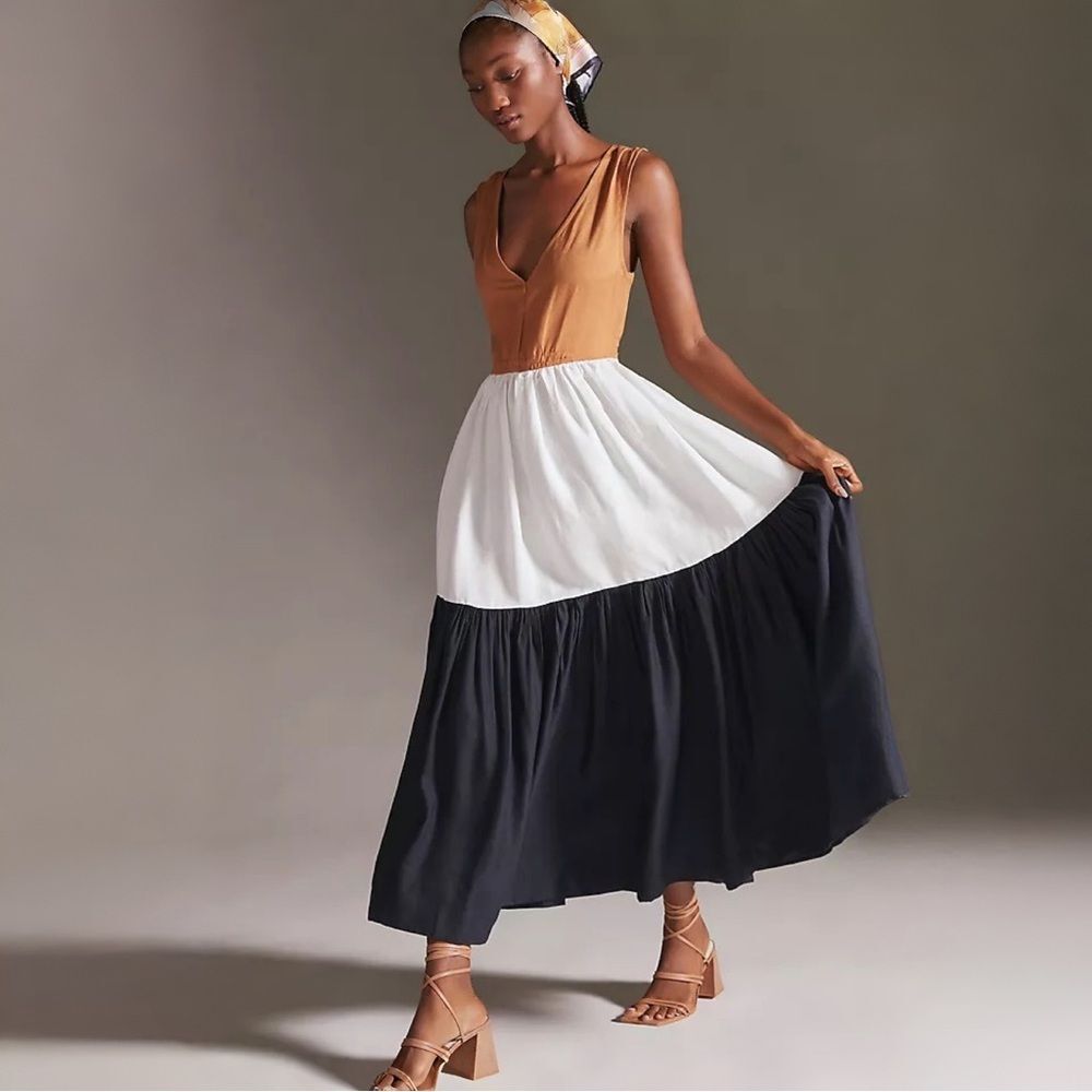 En Saison V-Neck Colorblock Maxi Dress in Camel/Ivory/Navy | Medium